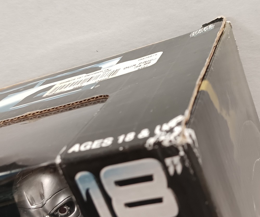 TERMINATOR 2 18&Prime; ENDOSKELETON « LIGHT UP EYES » 1/4 SCALE FIGURE NECA UNOPENED