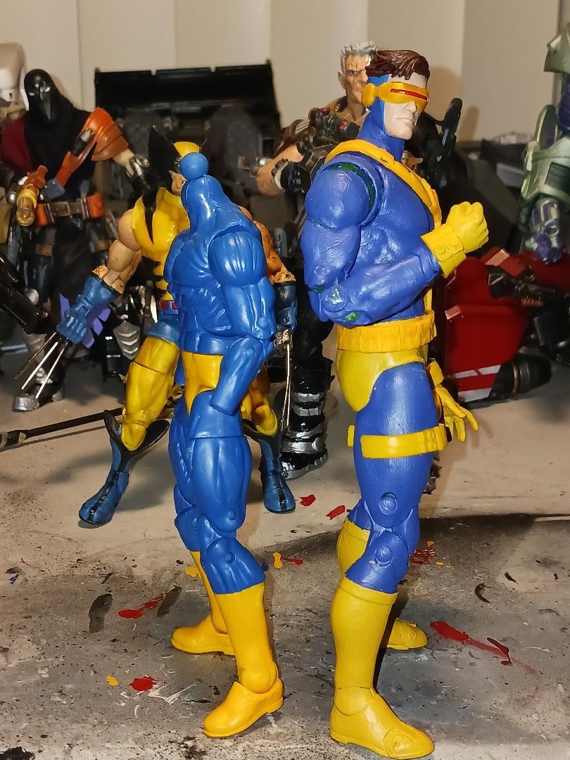 Marvel Legends CUSTOM CYCLOPS., Xmen.. Mcfarlane scale