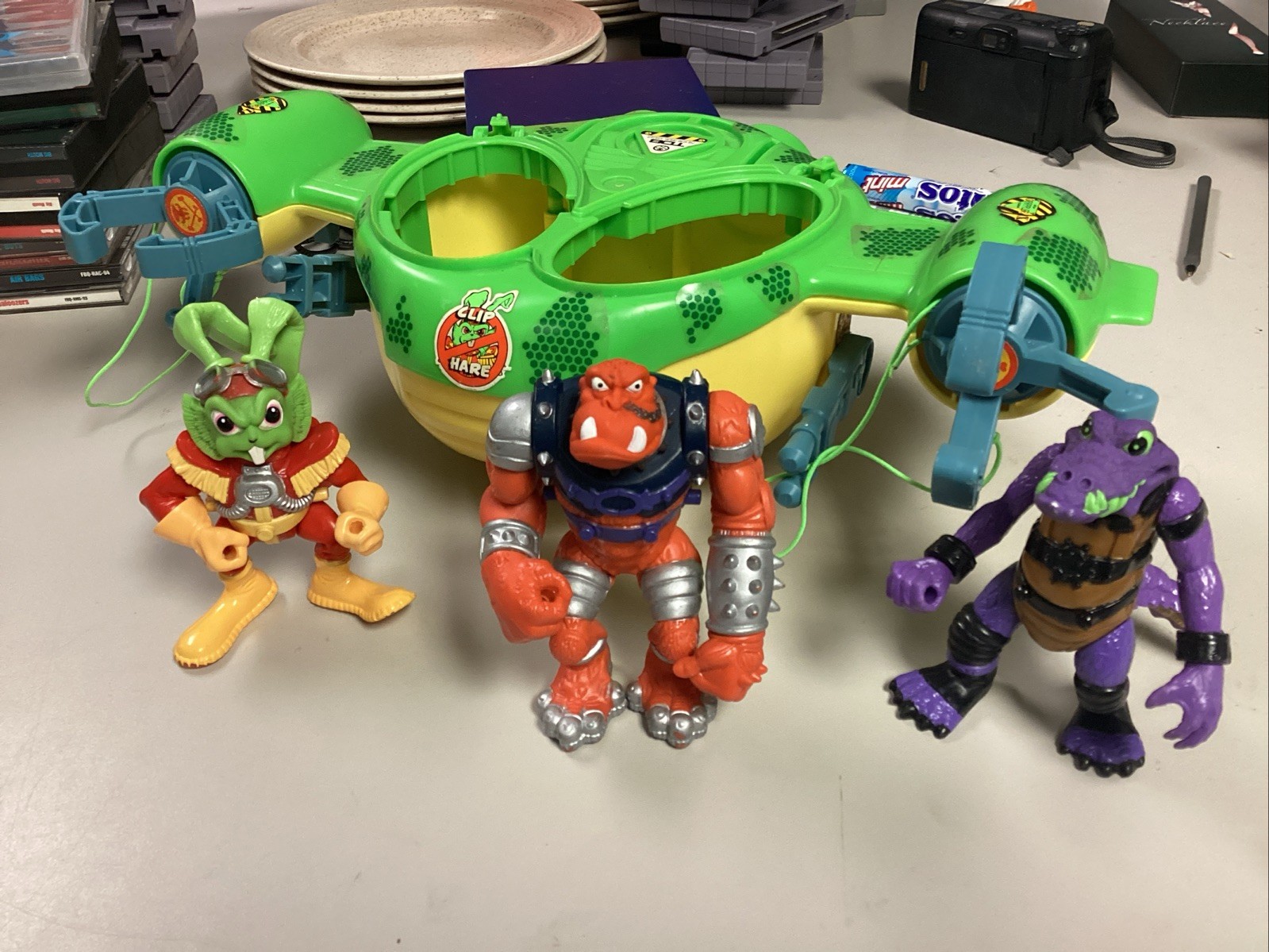 Vintage 1990 Hasbro Bucky O’Hare, Al Navigator, Bruiser Figures With Spaceship