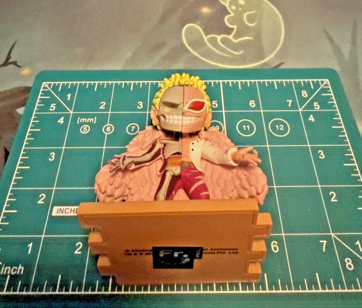 Mighty Jaxx Dissectibles One Piece Donquixote Doflamingo Banpresto Bandai