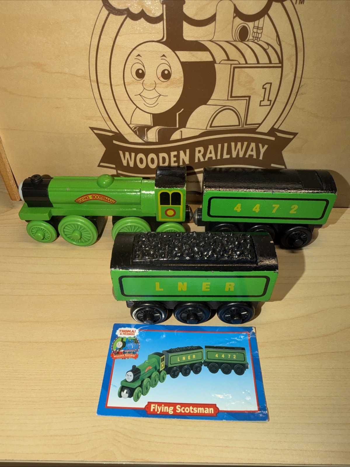FLYING SCOTSMAN ! THOMAS FRIENDS TRAIN WOODEN RAILWAY 2001 COLLECTOR CARD !