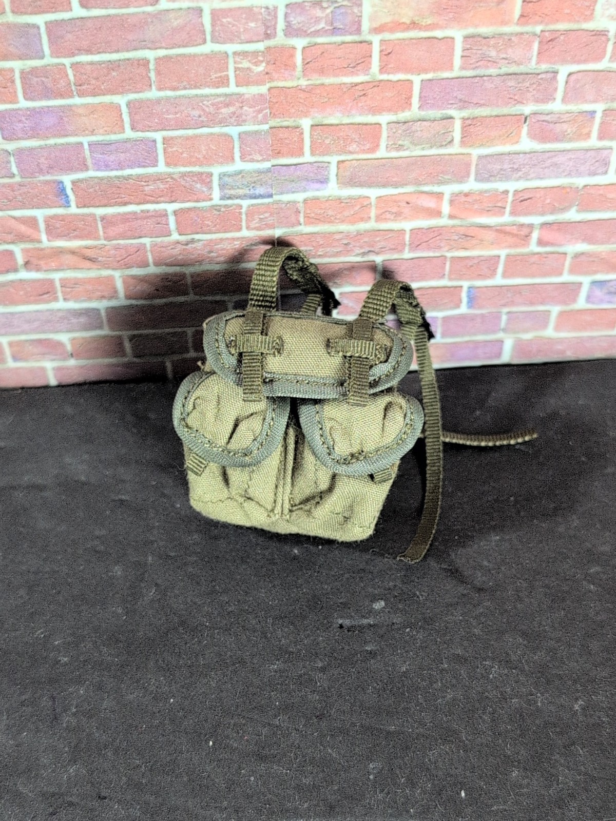 1/12 Scale Soft Goods Green Backpack Locking Cover For 6&Prime; Action Figures