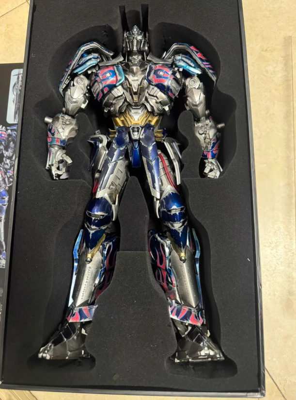 Comicave 1/22 Scale OptimusPrime Diecast 50% Metal Figure In STOCK