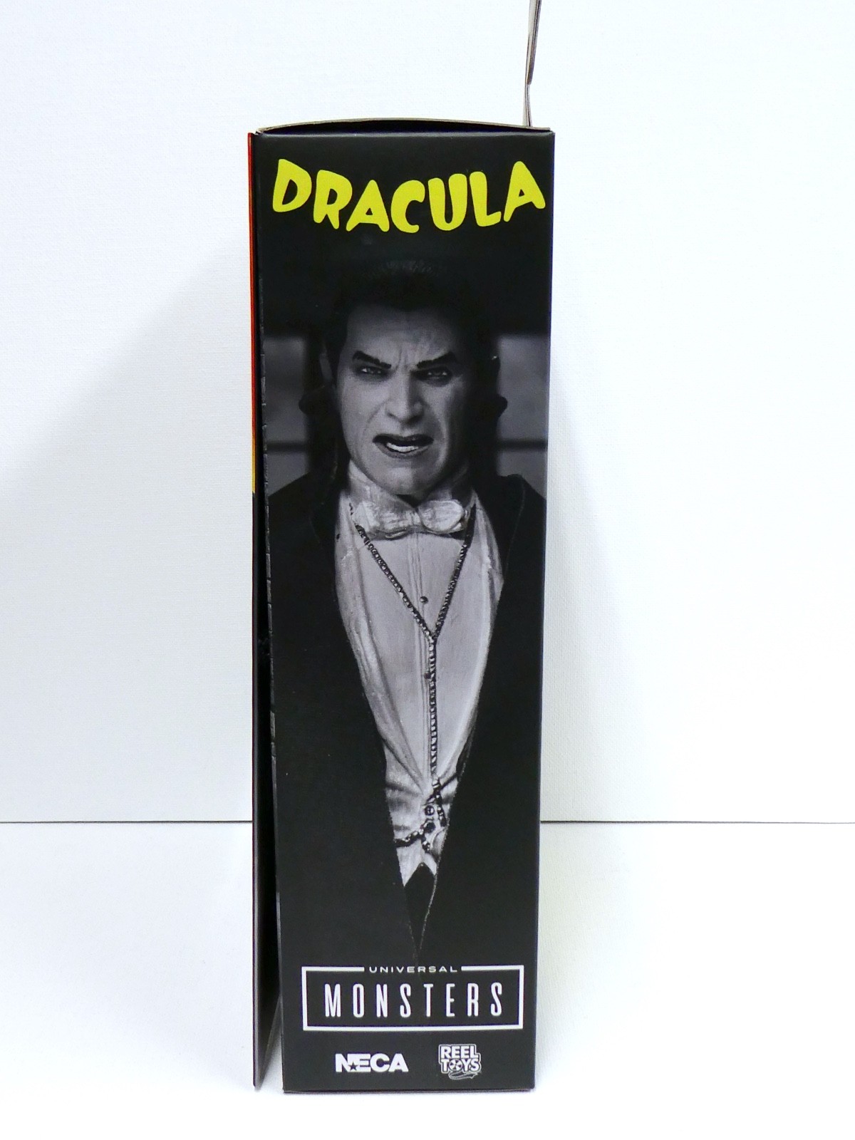 NECA Universal Monsters Ultimate Black & White DRACULA 2022 Bela Lugosi