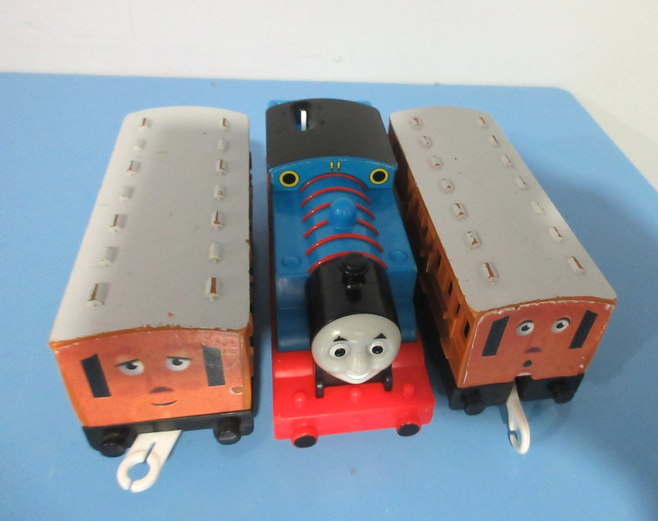 Thomas & Friends Trackmaster Thomas W/ Annie & Clarabel -Greatest Moment- WORKS!