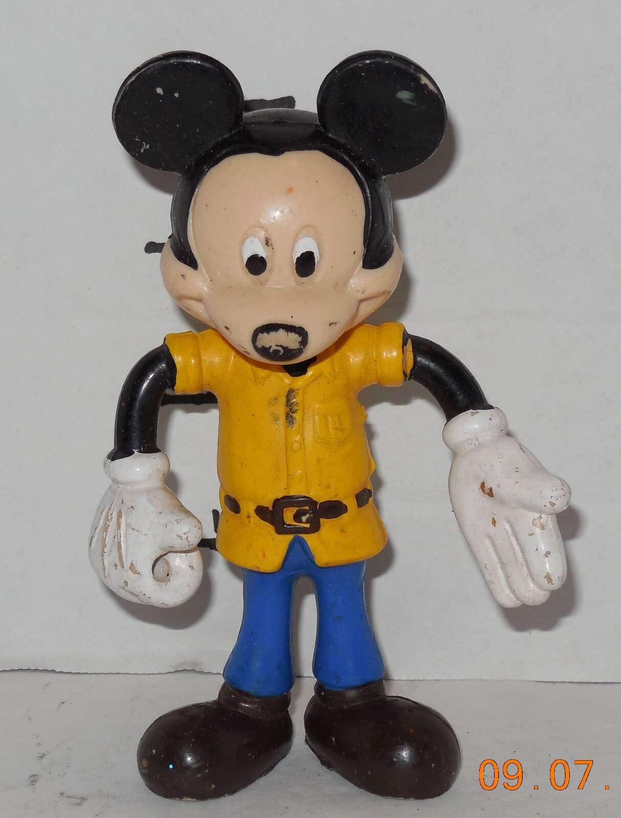 Disney Mickey Mouse Bendable 3&Prime; PVC Figure