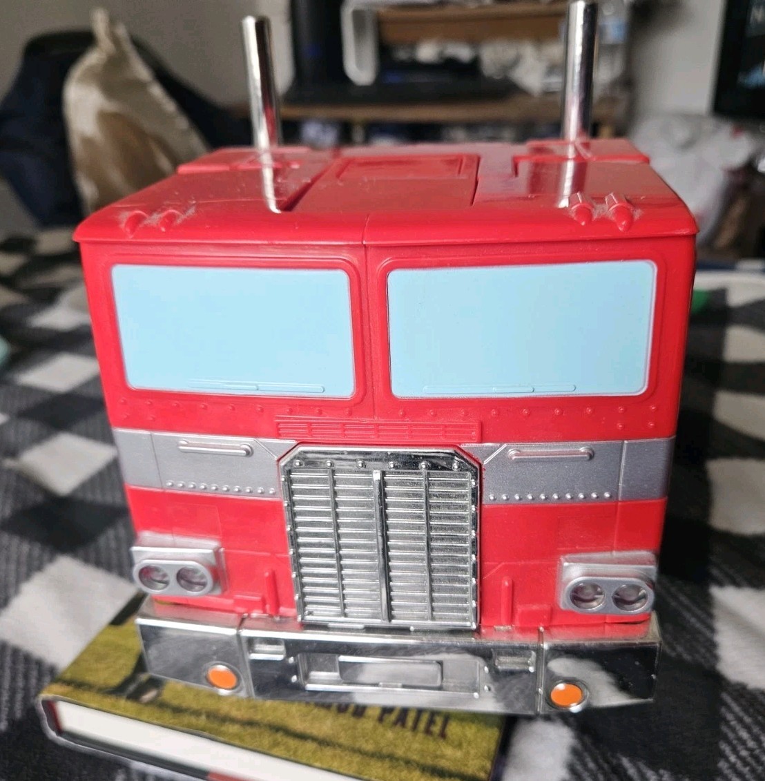 Transformers Jada Self Transforming Optimus Prime R/C