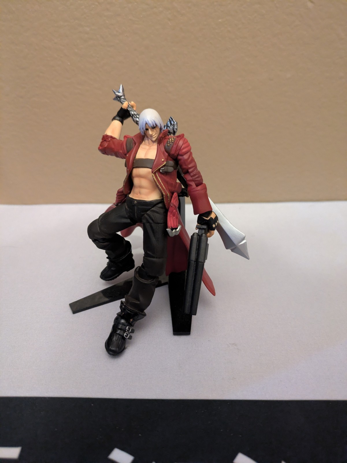 Revoltech Yamaguchi Dante Action Figure No.003 Devil May Cry 3 Kaiyodo Revolmini