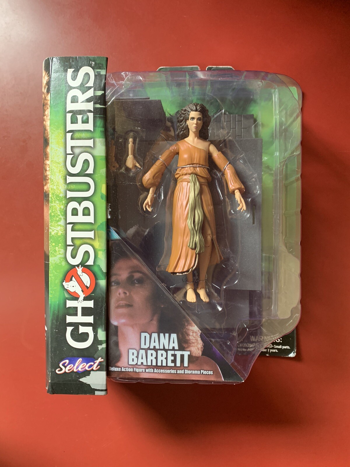 GHOSTBUSTERS – DANA BARRETT Deluxe Action Figure (Diamond Select Toys, 2016)
