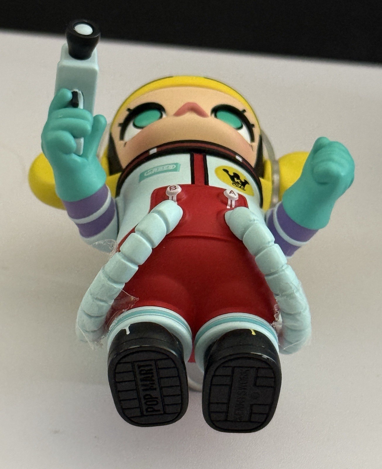 POP MART x KENNYSWORK Mega Collection 100% Space Molly 1 ~ Little Painter Figure