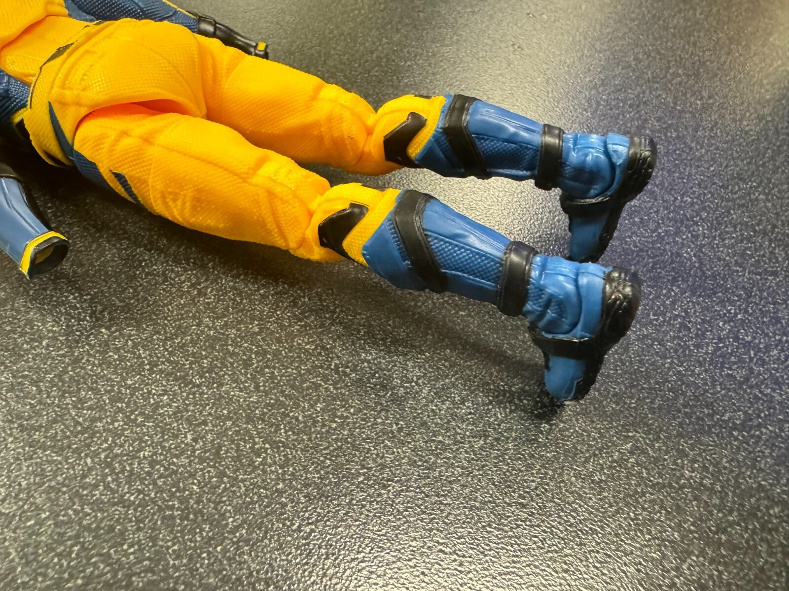 Hasbro Marvel Legends 6&Prime; Scale DEADPOOL 3 (WOLVERINE BODY ONLY) MINT Jackman