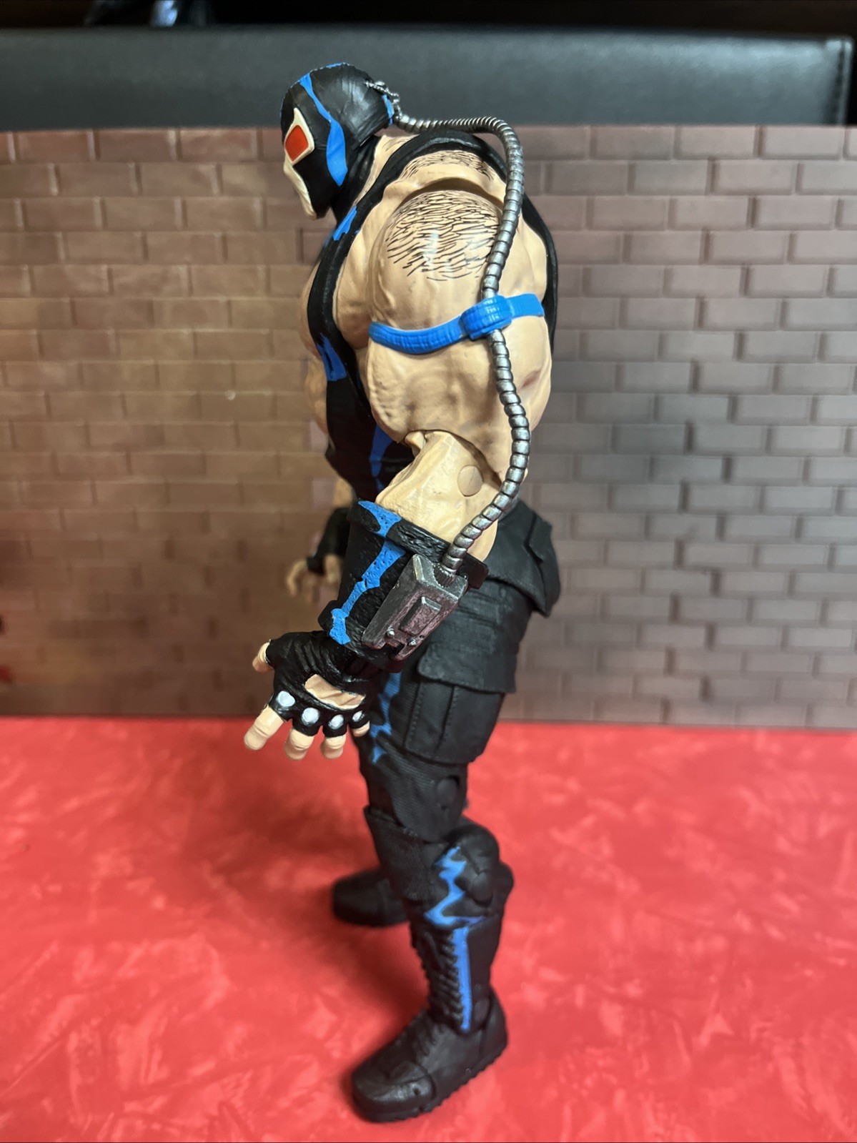 Mcfarlane DC Multiverse Series Knightfall Bane Action Figure (6)