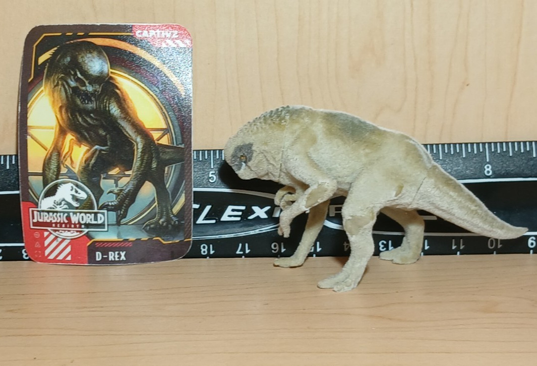 JURASSIC WORLD REBIRTH CAPTIVZ MYSTERY EGG DISTORTUS REX / D-REX FLOCKED! RARE