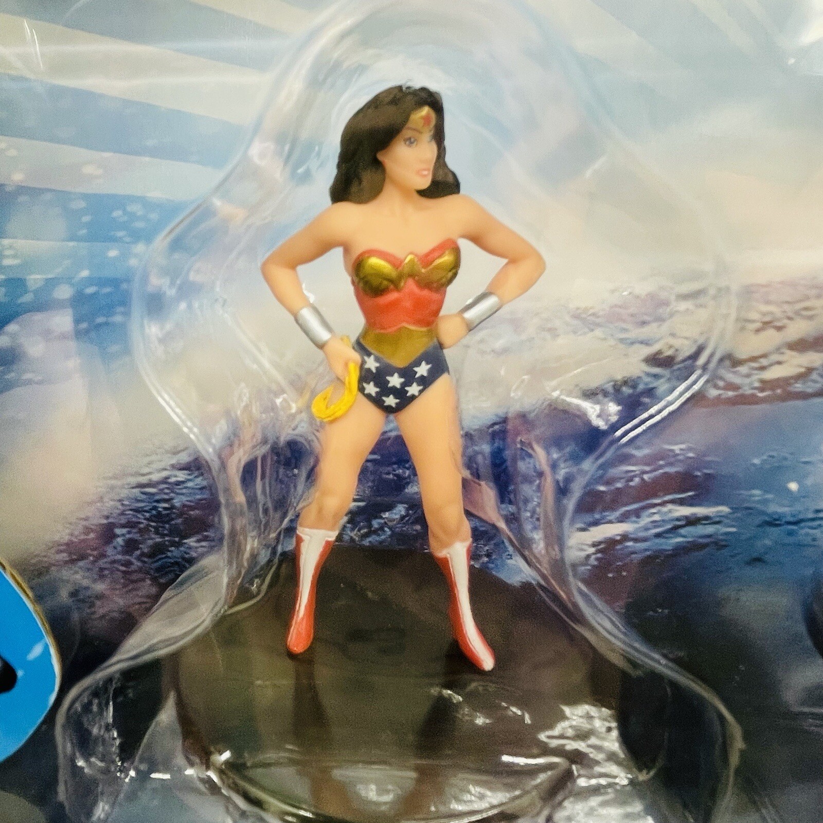 DC SUPER HEROES TEAM 8 Pack 4&Prime; Mini Figures BATMAN SUPERMAN WONDER WOMAN FLASH