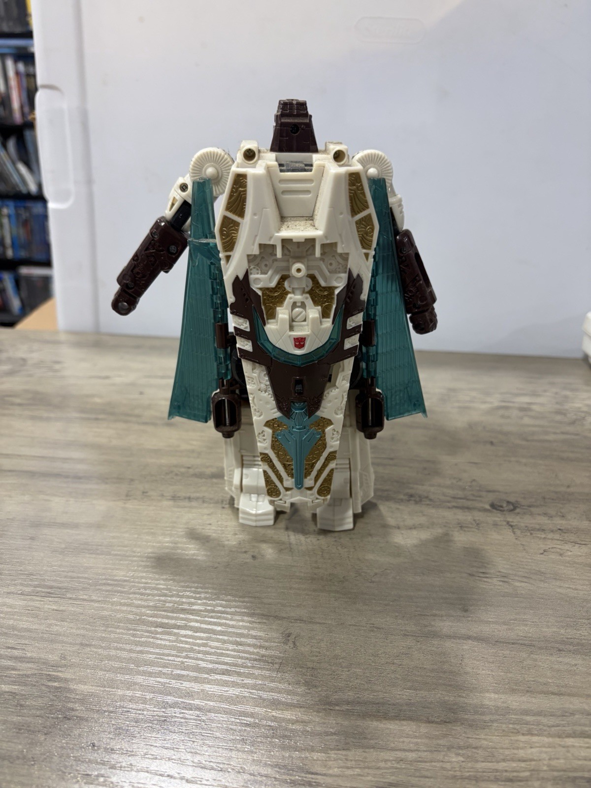 Hasbro Vector Prime Voyager Class Transformers Legacy United