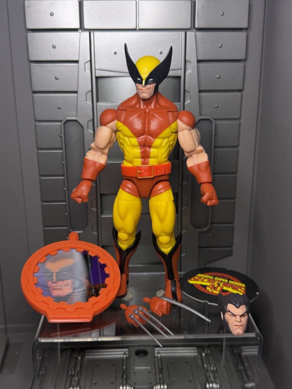 HASBRO MARVEL LEGENDS RETRO SECRET WARS WOLVERINE UNCANNY X-MEN 6&Prime; LOOSE