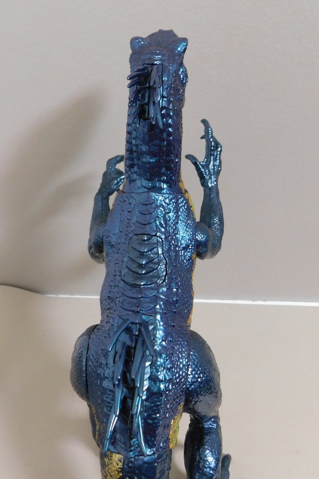 Jurassic World Track &lsquo;n Attack Indoraptor Action Figure Lights & Sounds Dinosaur