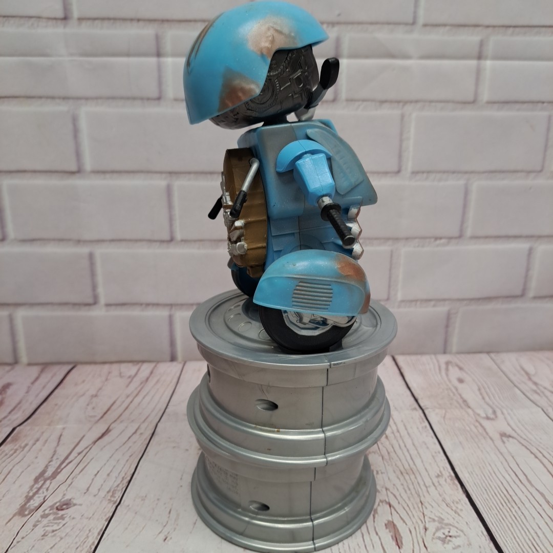 Dancing Autobot Sqweeks TLK The Last Knight 2017 Transformers Hasbro Working