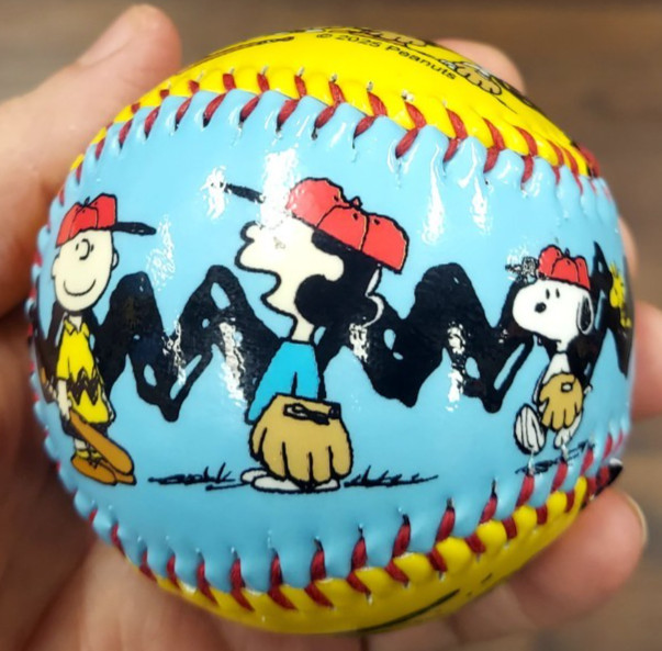 Snoopy & Peanuts Gang Collectable Baseball