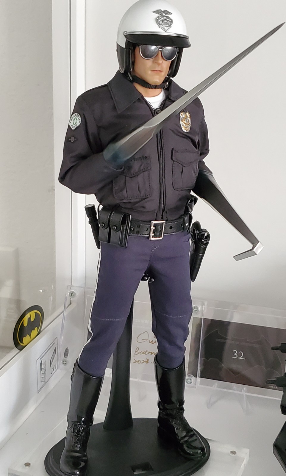 Hot Toys Terminator 2: Judgement Day T-1000 (Read Description)