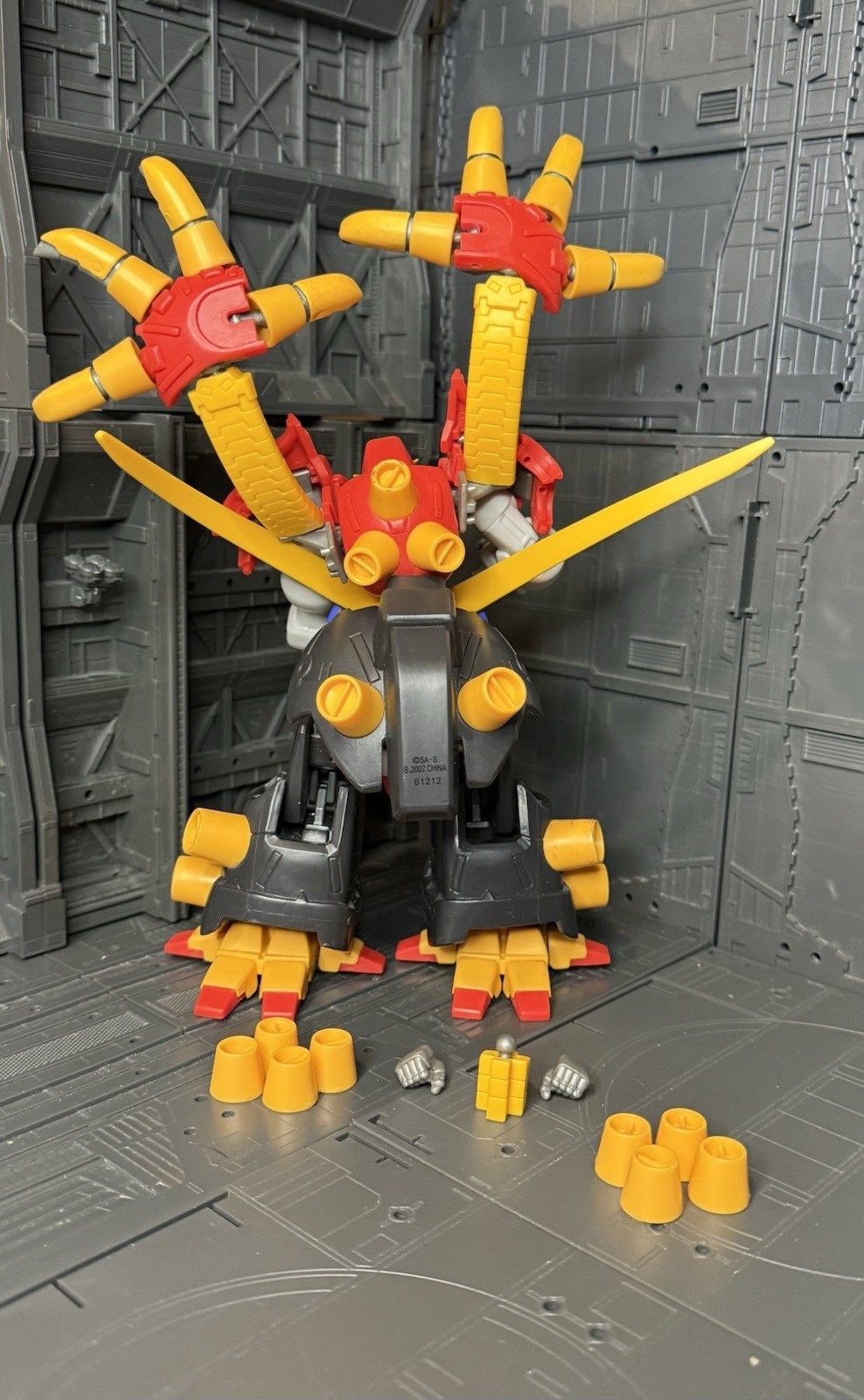 Bandai Mobile Suit Fighter Devil Gundam Dark Final Form Action Figure