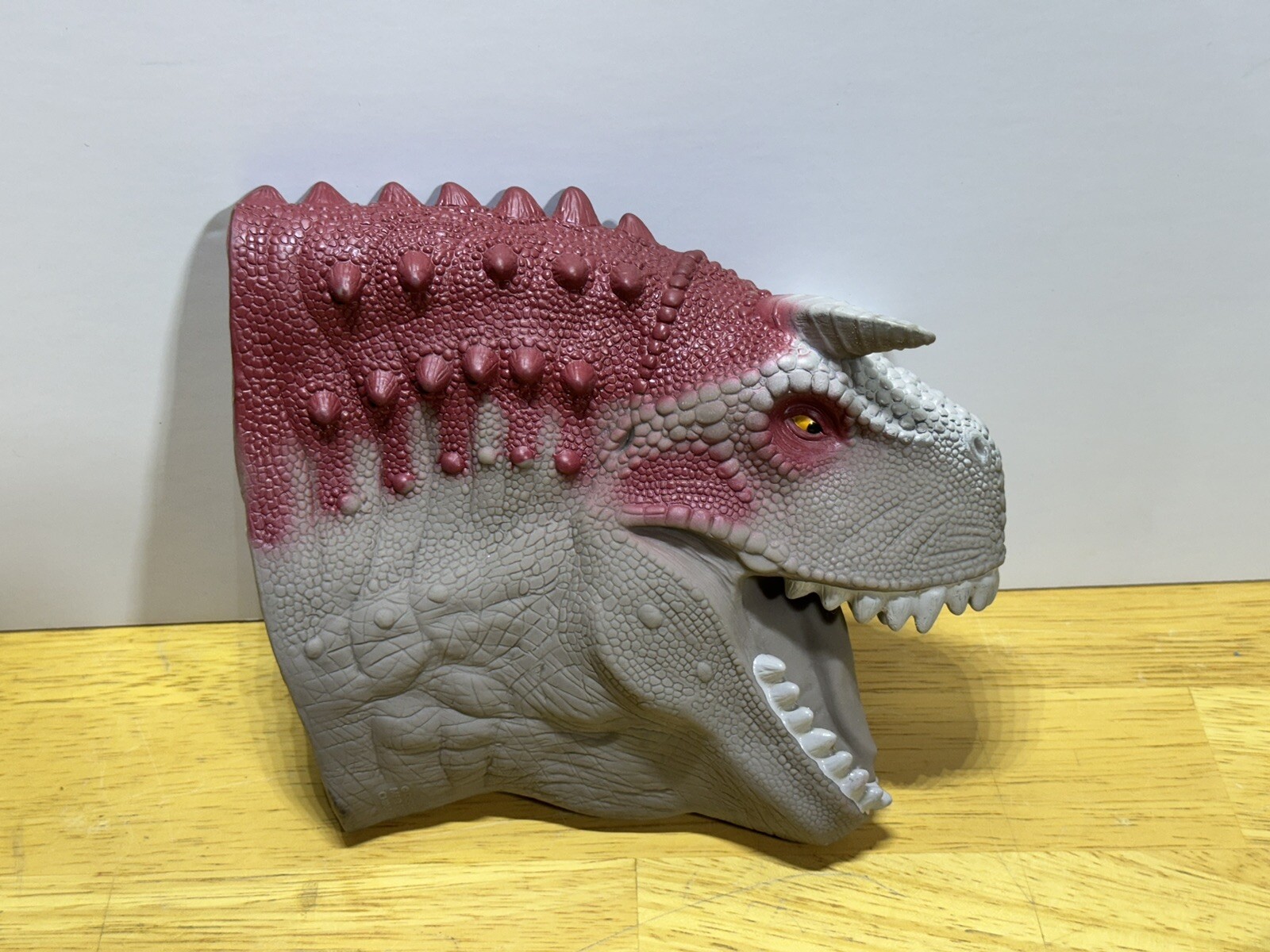 Disney Dinosaur Carnotaurus Hand Puppet And Kron Case