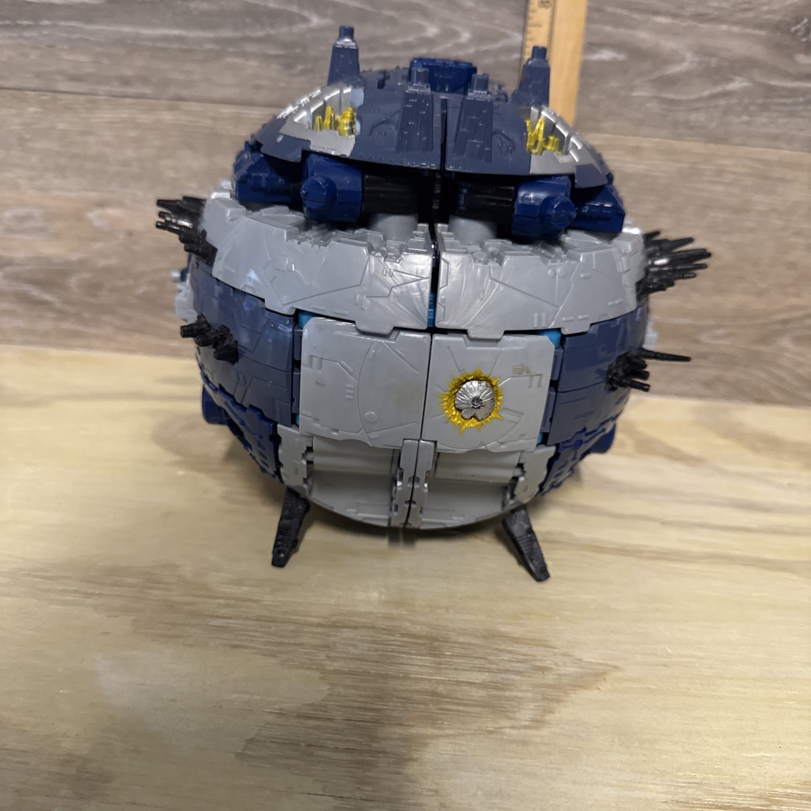 Transformers Supreme Class Cybertron Primus Unicron Planet Hasbro 2005 NO Key C1