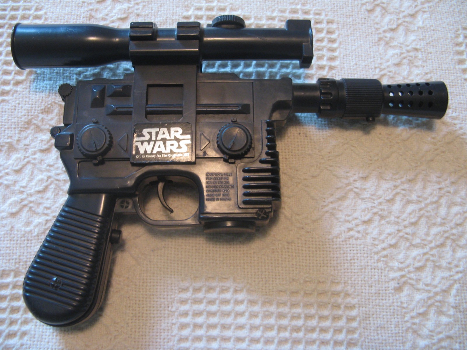 Vintage 77 STAR WARS KENNER Han Solo Costume Blaster Laser Pistol Complete PEWx2