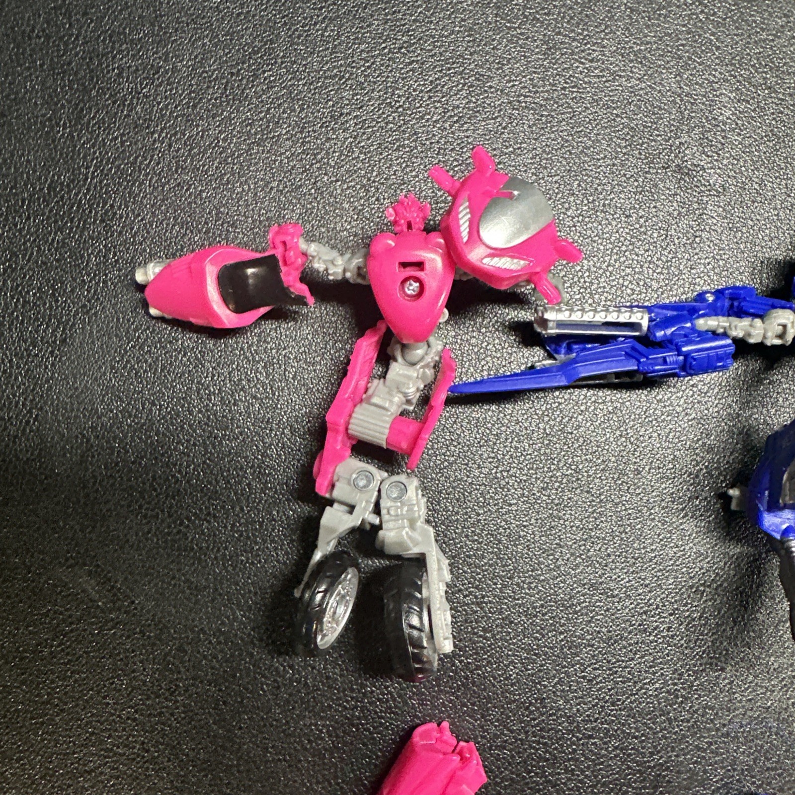 Transformers Arcee Chromia Elita Studio Series 52 Deluxe Class 2-3 inches