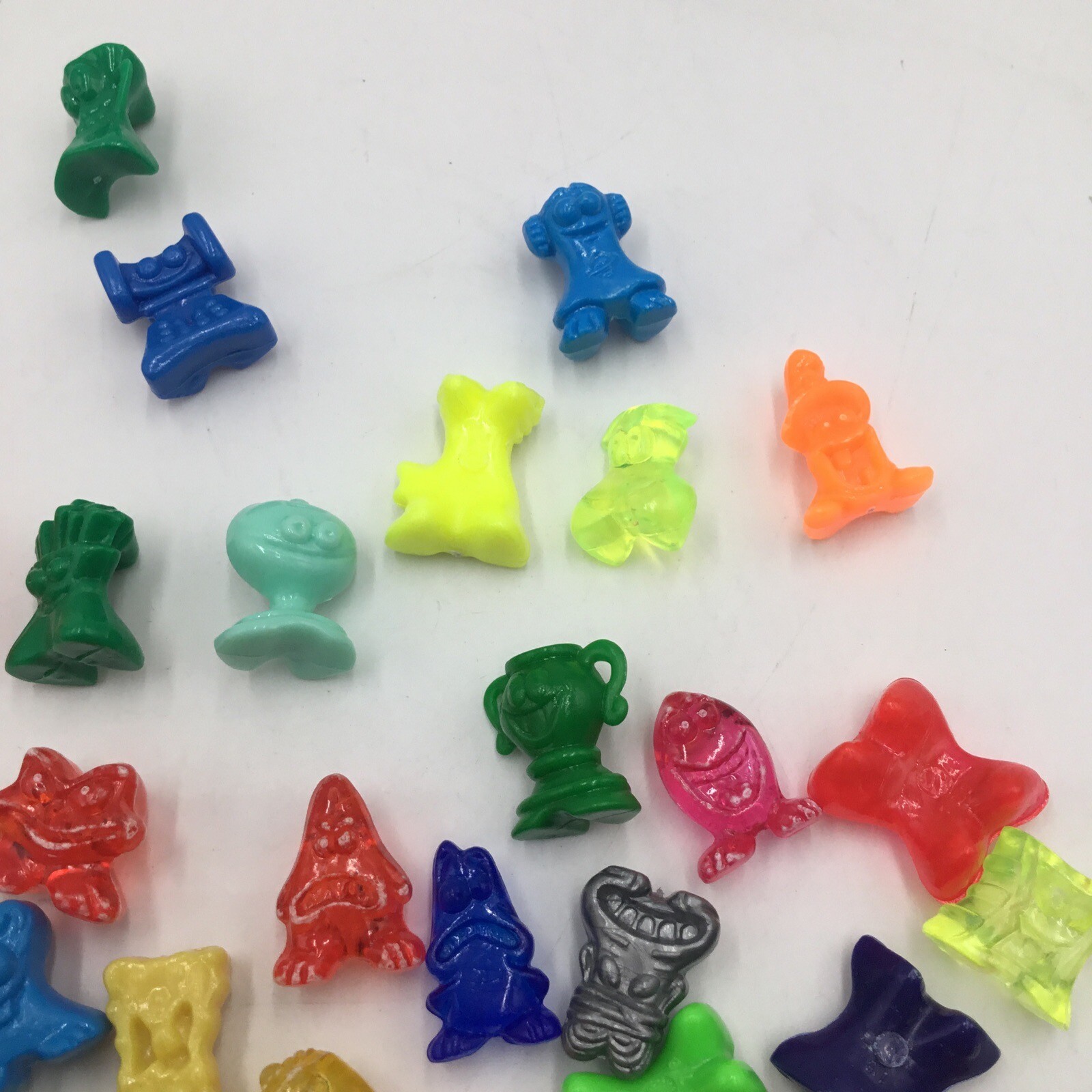 GoGo Crazy Bones Plastic Figures by Magic Box Int 54 Figures
