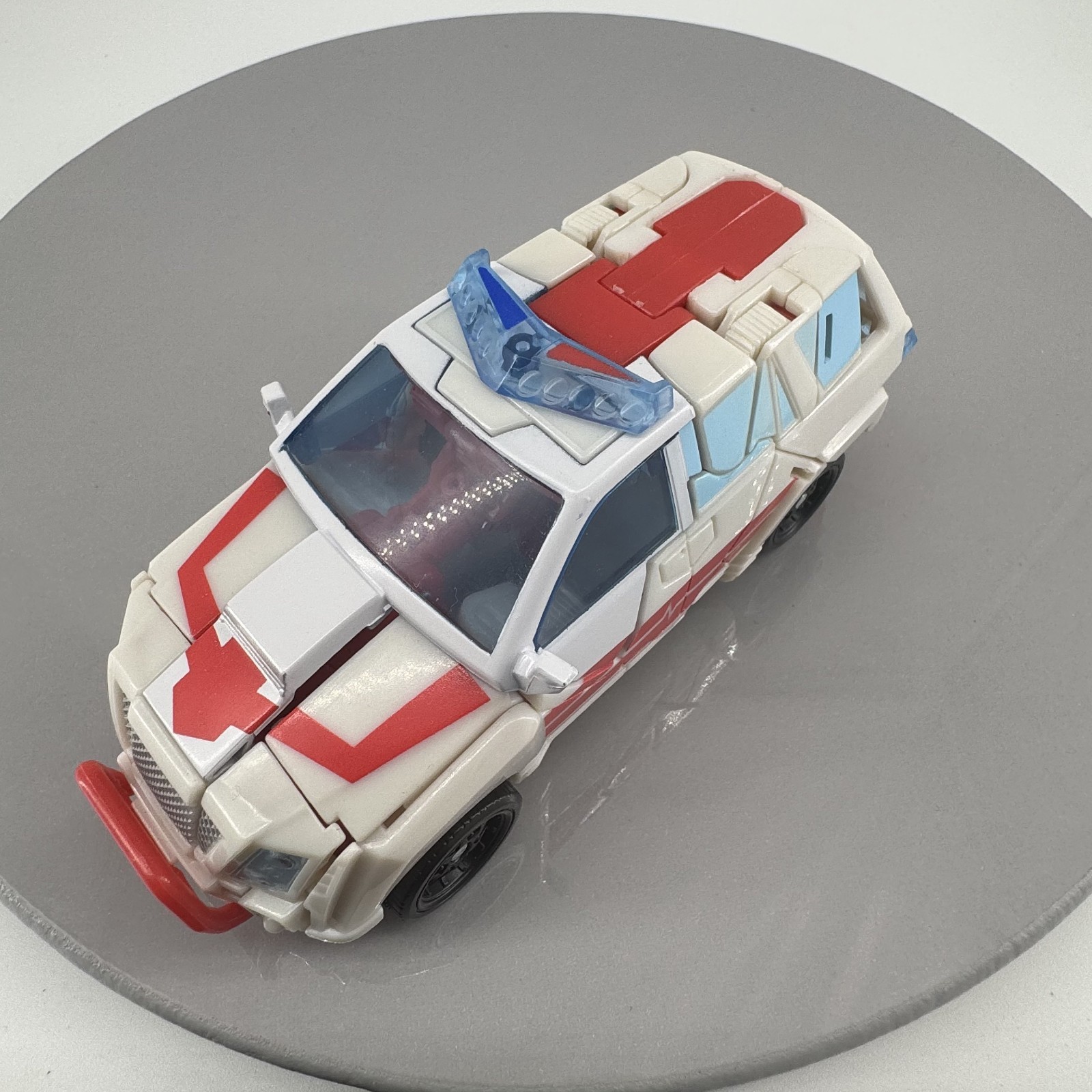 Transformers Generations War For Cybertron Siege Deluxe Class Ratchet Incomplete