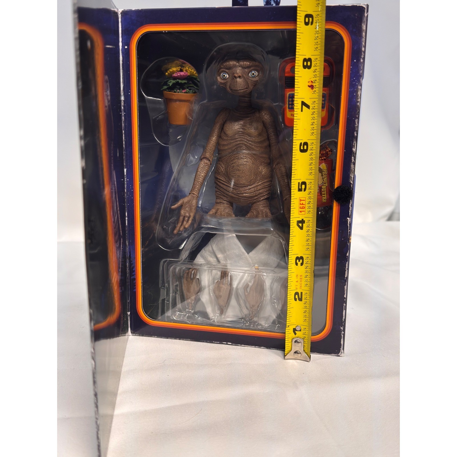 NECA Ultimate ET The Extra-Terrestrial 40th Anniversary Action Figure NIB 2022