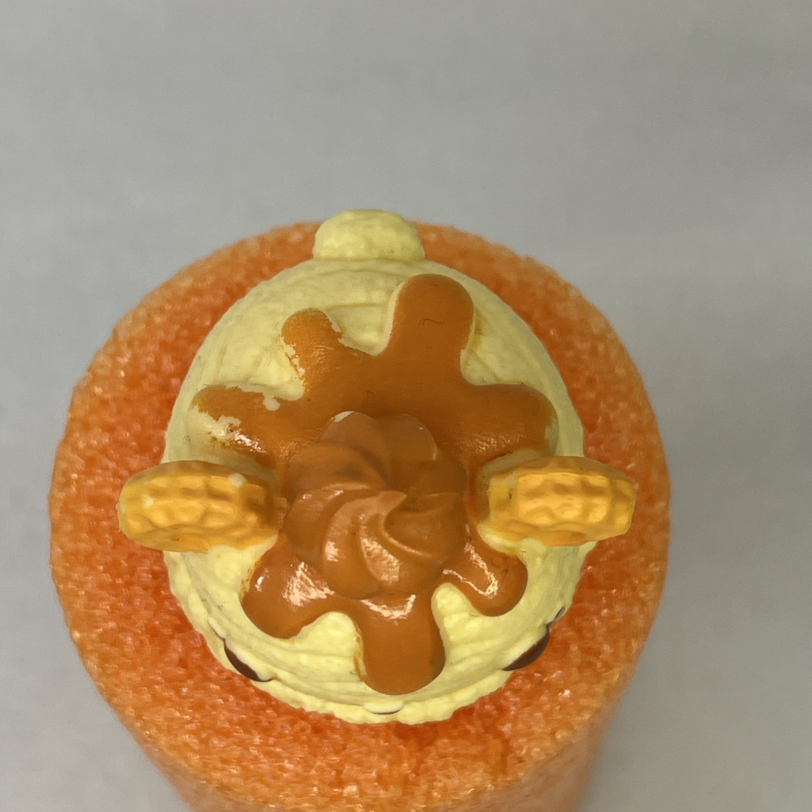 Num Noms Series 1 #126 Caramel Cream Pre-owned Top Only Waffle Ears Carmel Top