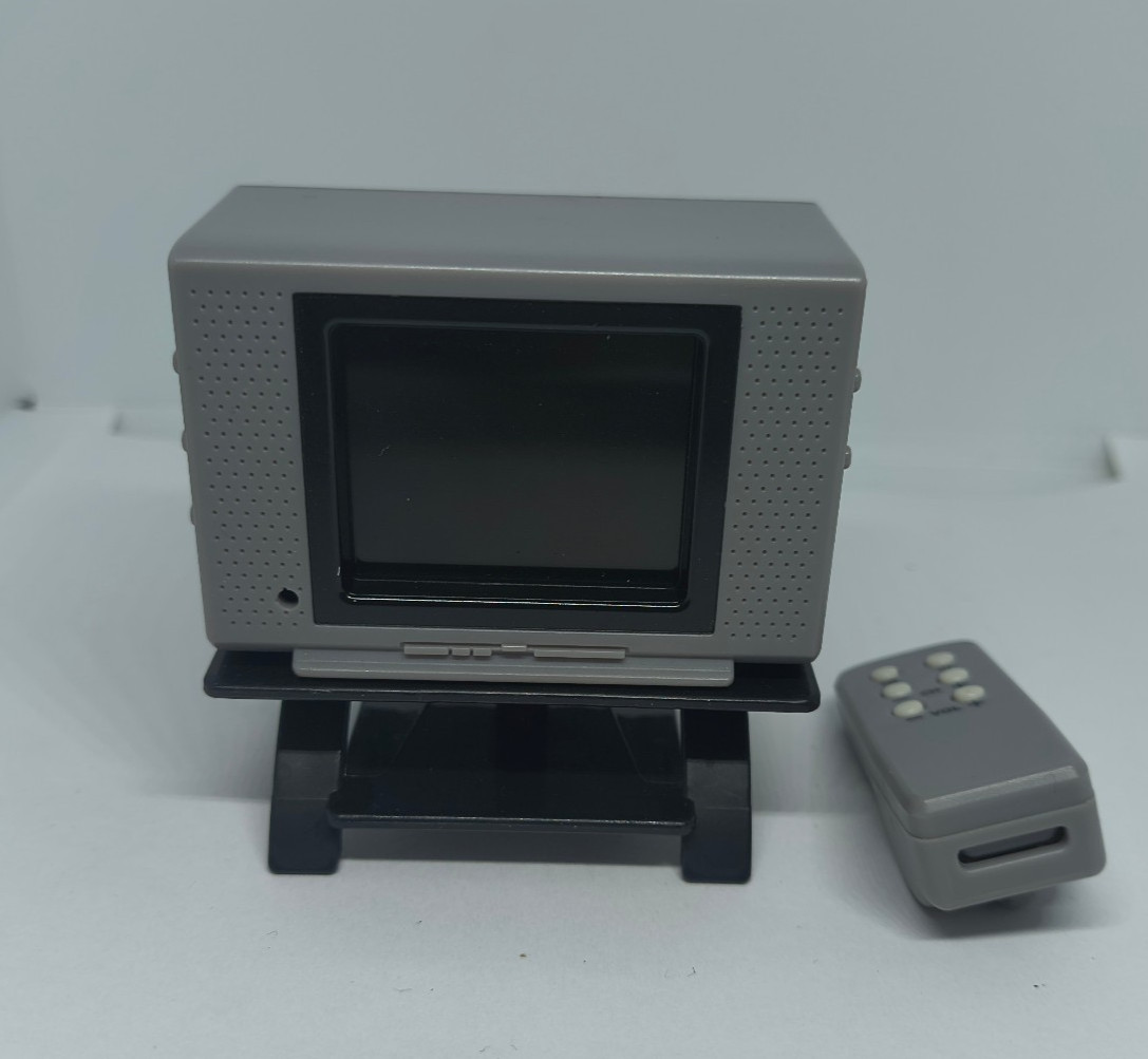 Tiny TV Classics Family Guy Edition Real Working Mini Television
