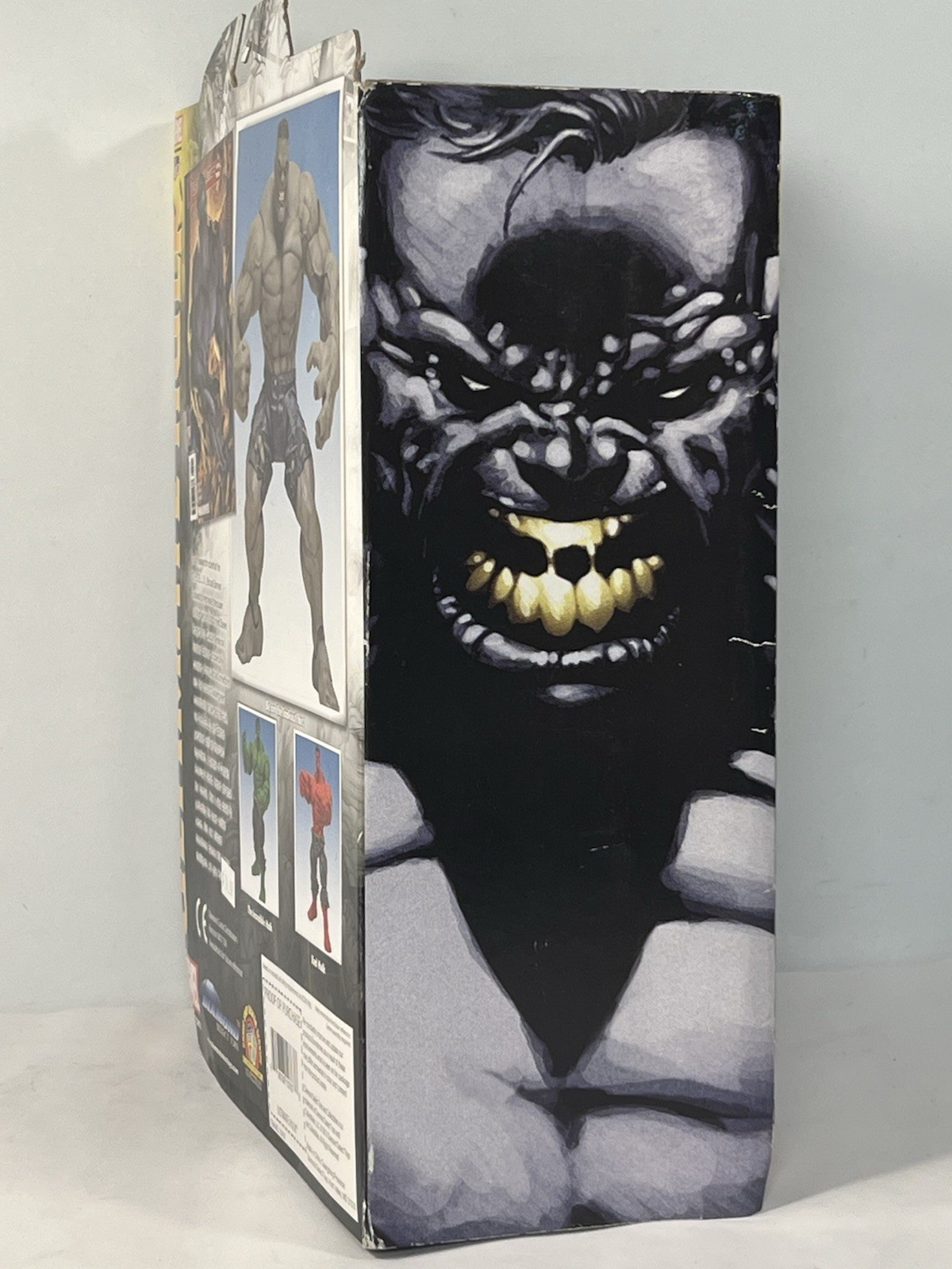 MARVEL Diamond Select “ULTIMATE HULK” 9&Prime; NEW 2013 GREY Incredible Hulk Figure