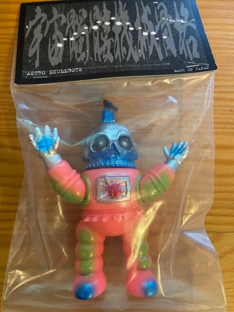 Kenth Toy Works ASTRO SKULLBOT Sofubi Figure Pink Space Robot 5.5×3.1×2.4in Set