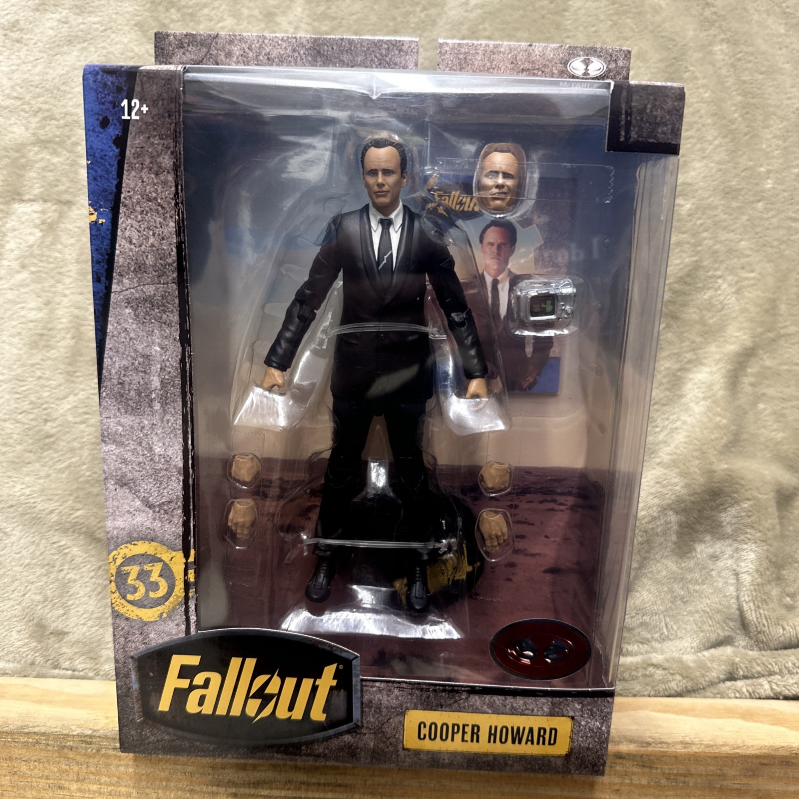 2025 Fallout COOPER HOWARD Season 2 McFarlane Toys 7&Prime; Red Platinum Edition Chase