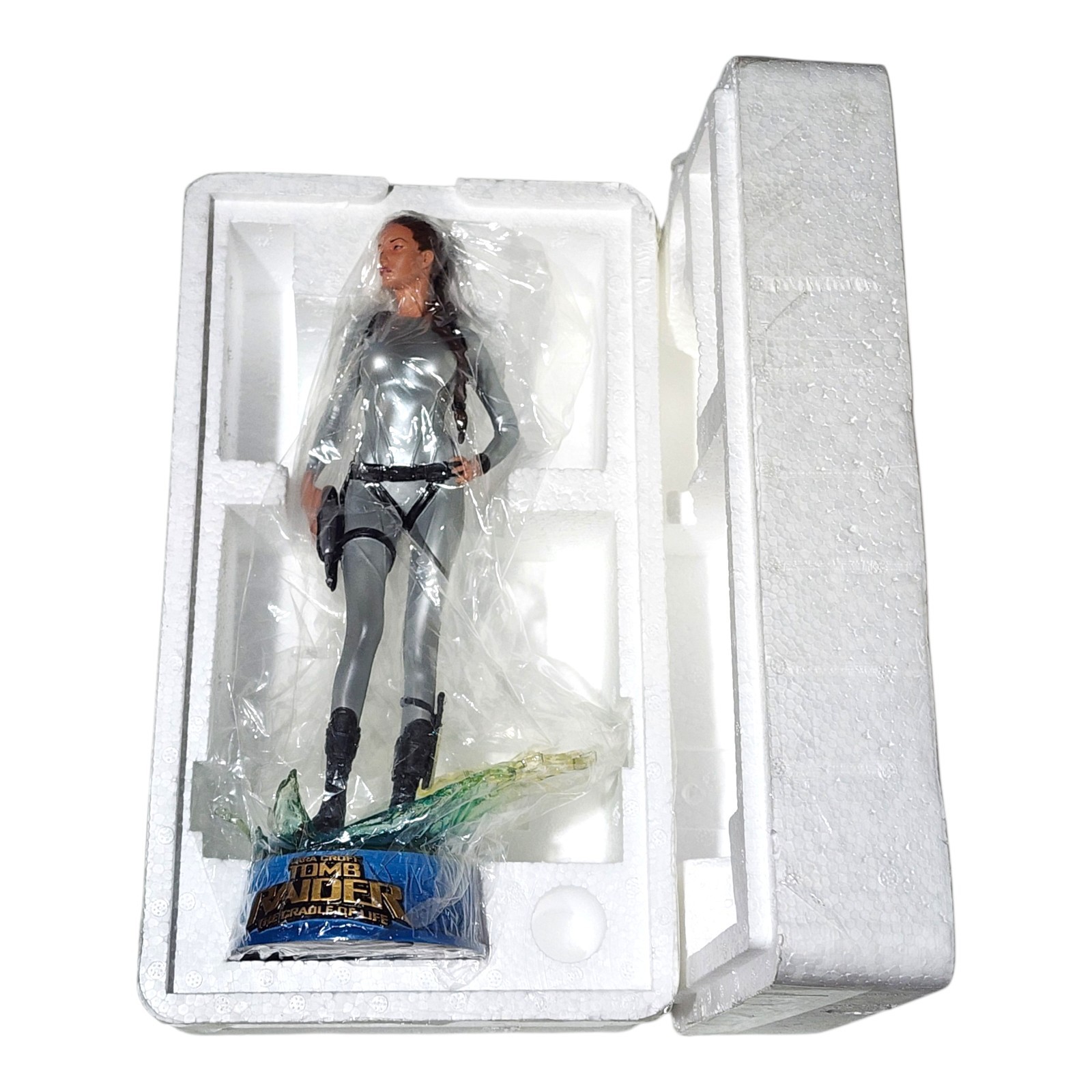 Lara Croft Tomb Raider WETSUIT Statue