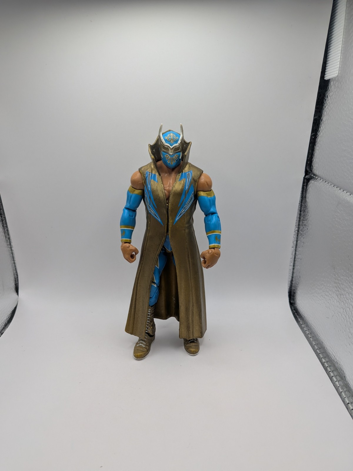 WWE Sin Cara Action Figure Blue Gold Robe Mattel Wrestling Series 15 Elite