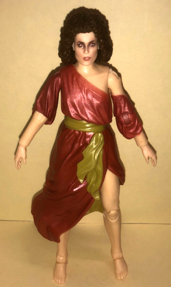 Ghostbusters Dana Barrett as Zuul Gatekeeper Sigourney Weaver figure movie toy