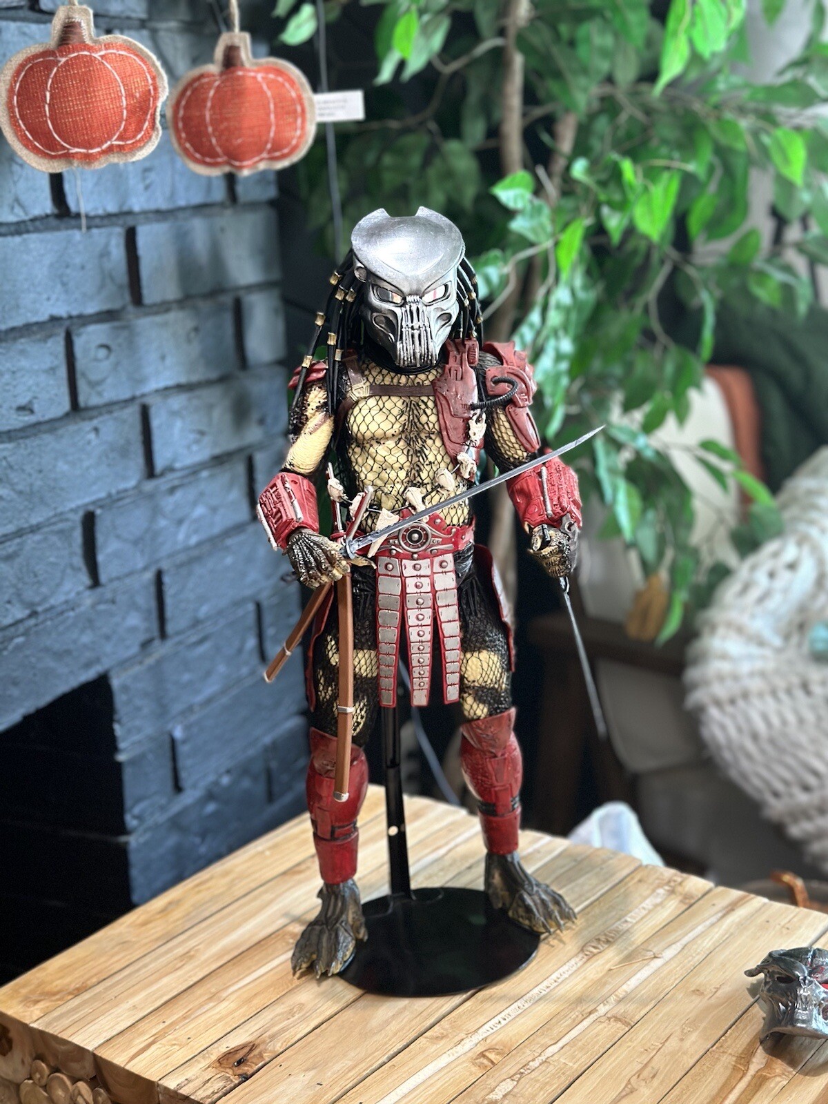 Custom 1/4 Scale Bonegrill Mask For Neca Jungle Hunter Predator – MADE TO ORDER