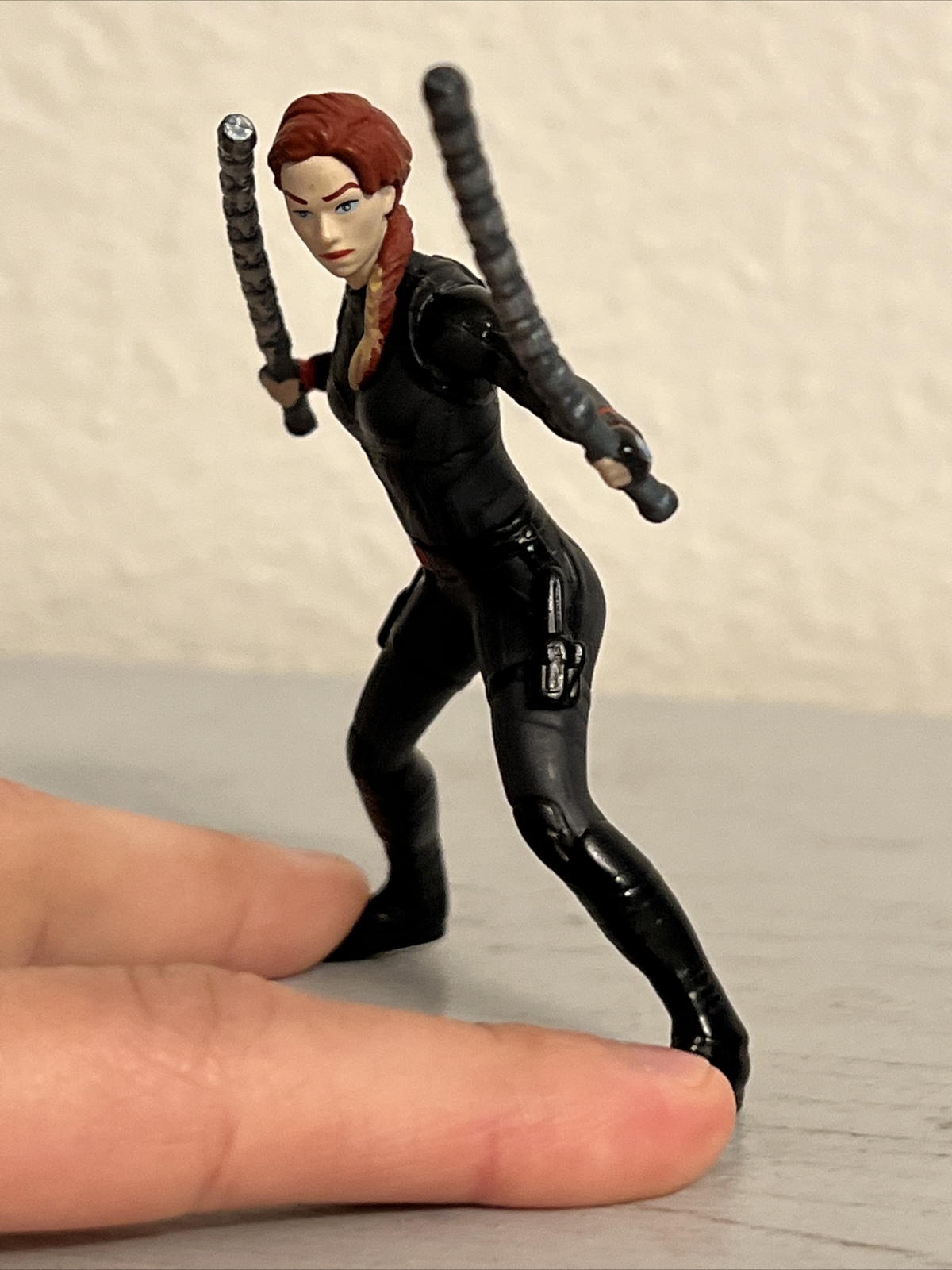 BLACK WIDOW MARVEL AVENGERS 3” ACTION FIGURE (NONE POSABLE TOY (PRE-OWNED)