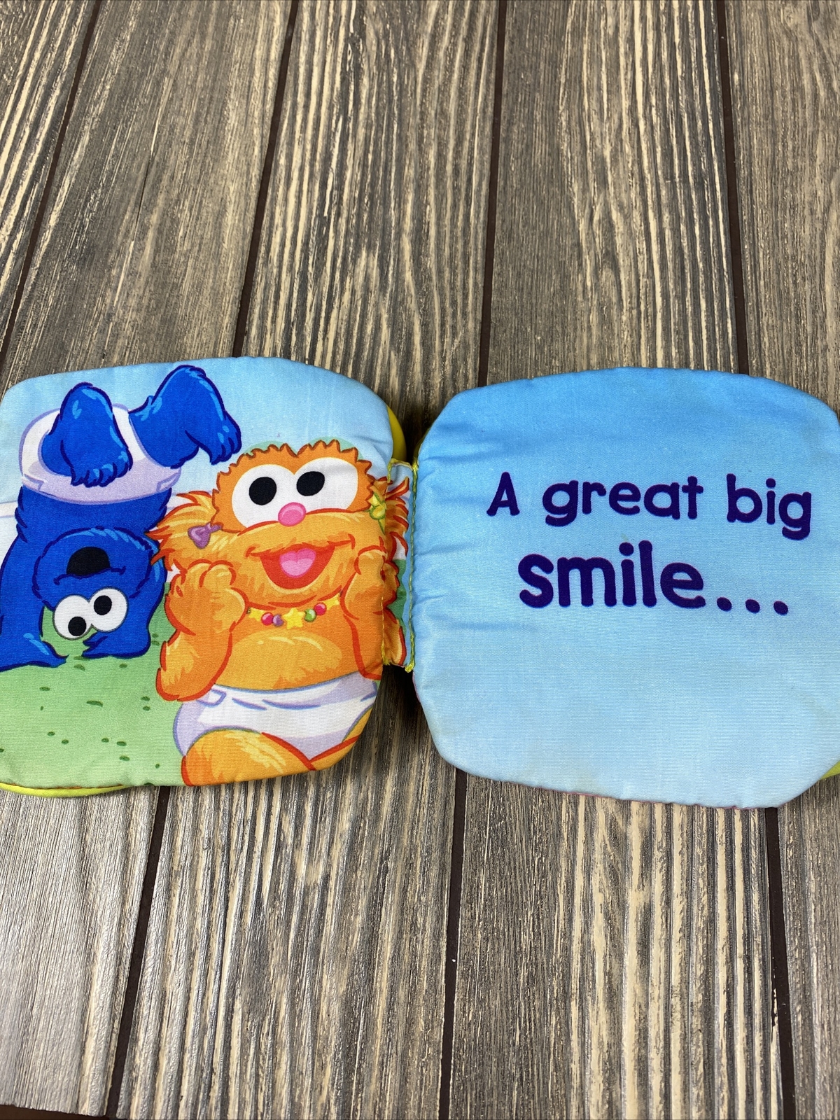 Soft Play Sesame Workshop Smiles Cookie Monster Book For Kids Toddler Baby 2010