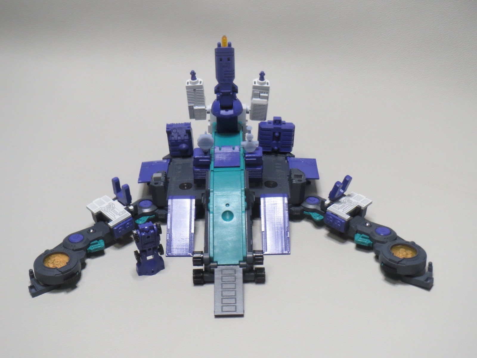Transformers WST TRYPTICON (1pcs)
