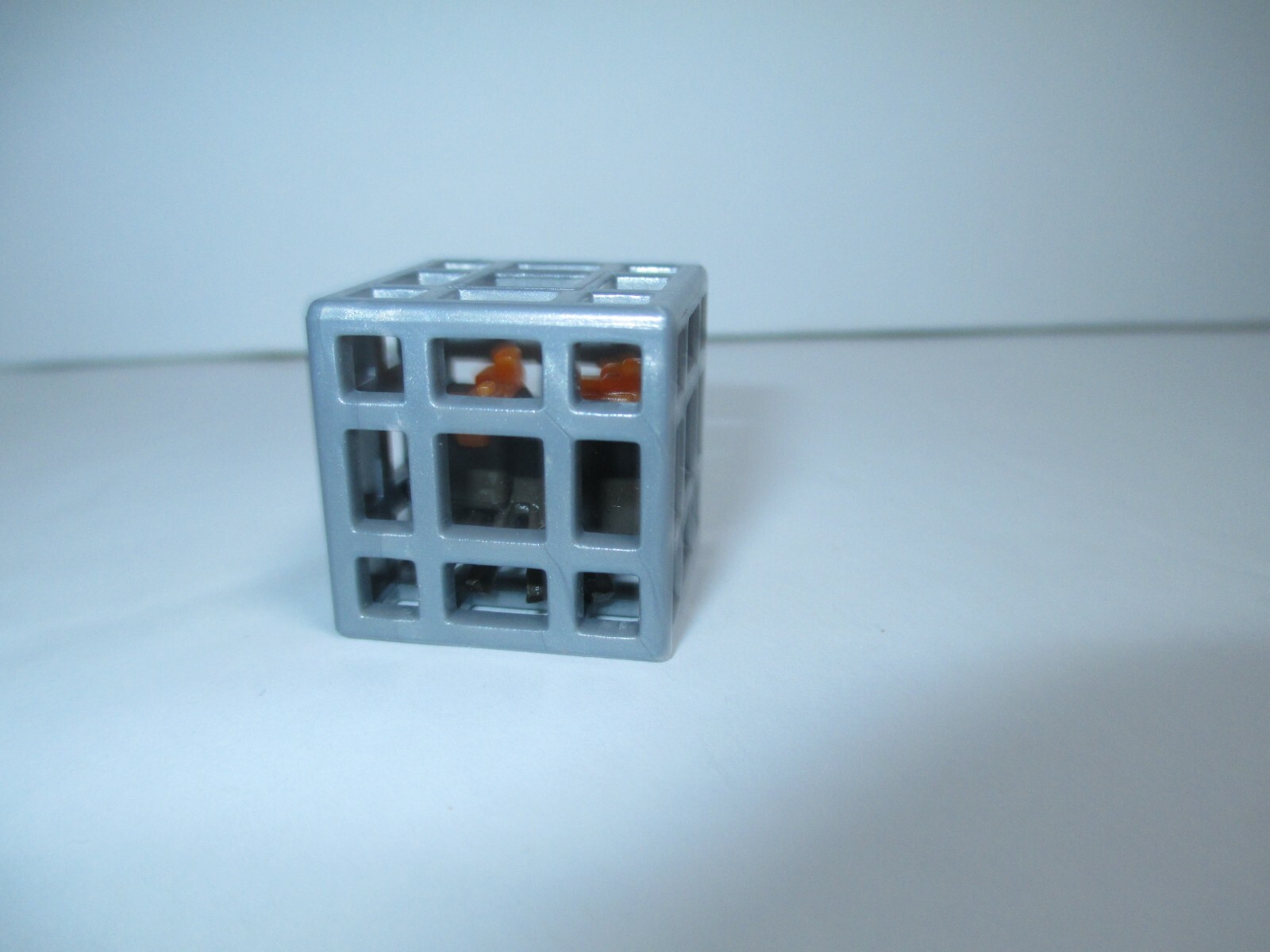 Minecraft Mini-Figures Obsidian Series 4 1&Prime; Spider in Spawner Figure Mojang