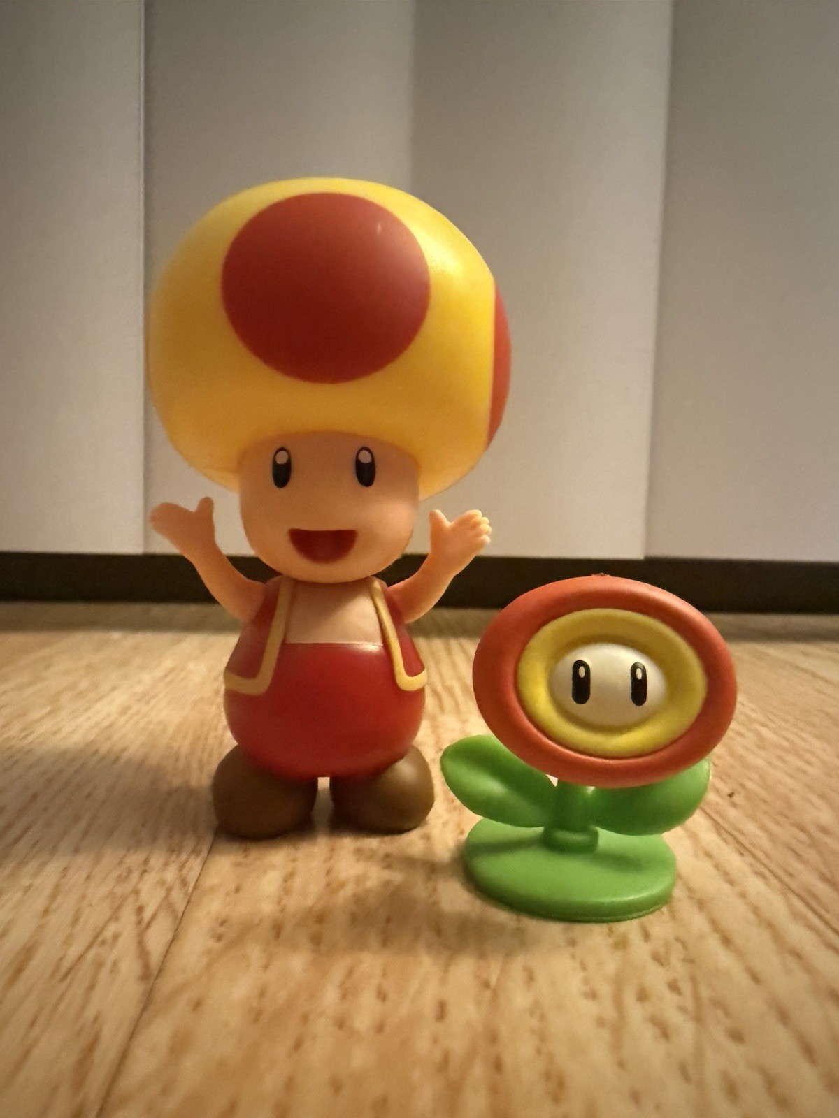 Super Mario 4” Fire Power Toad + Blue Toad Jakks Nintendo Toy Figure GREAT