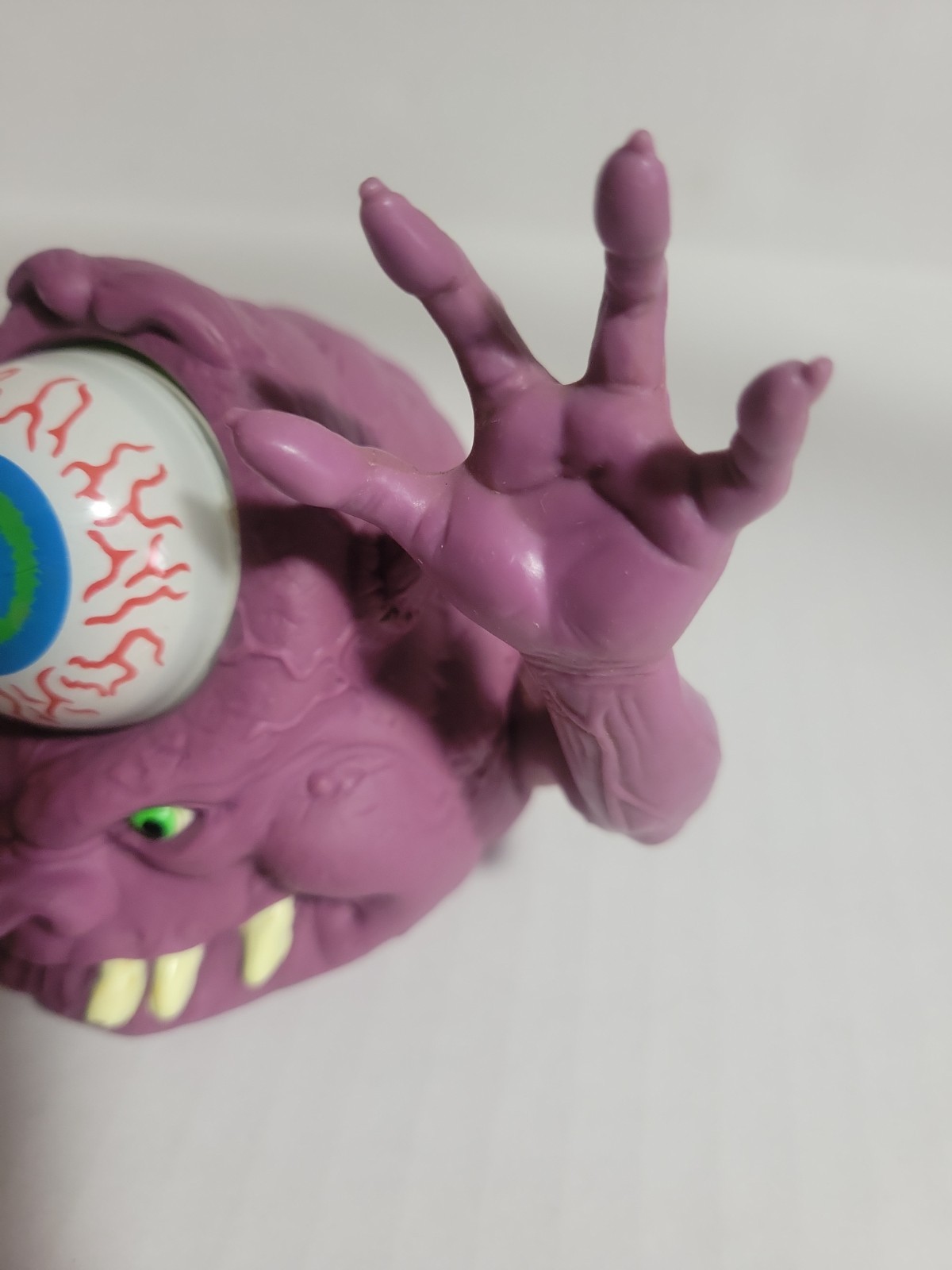 Vintage Real Ghostbusters Purple Bug Eye Ghost Monster Action Figure Kenner 1984