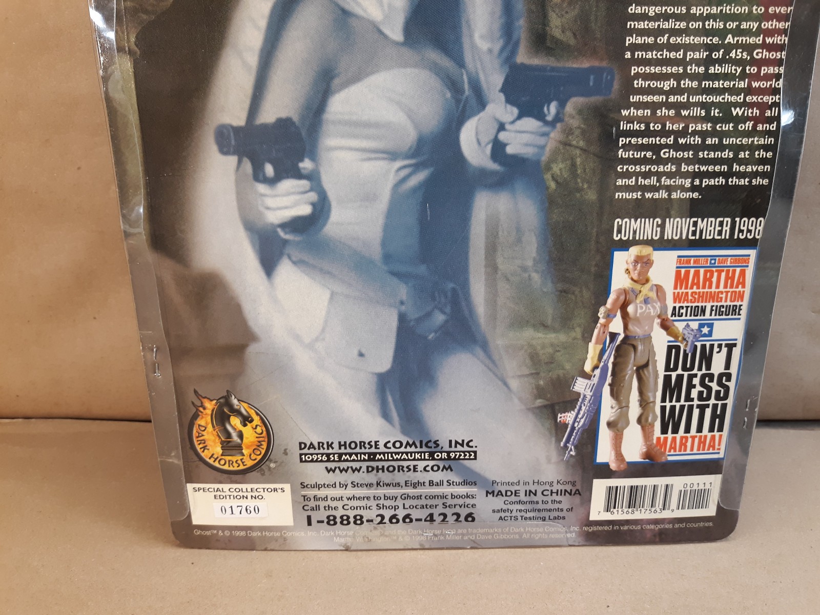Dark Horse Comics Ghost 6&Prime; Action Figure and Comic 1998 Special Edition