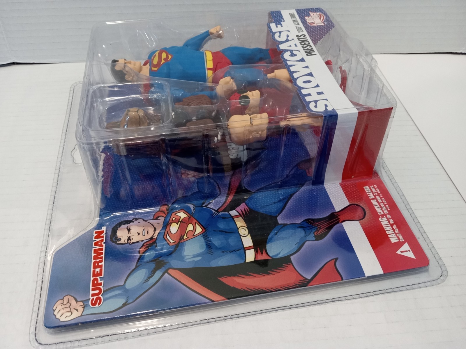 DC DIRECT SHOWCASE PRESENTS – SUPERMAN ACTION FIGURE – NEW MINT SEALED – 2008