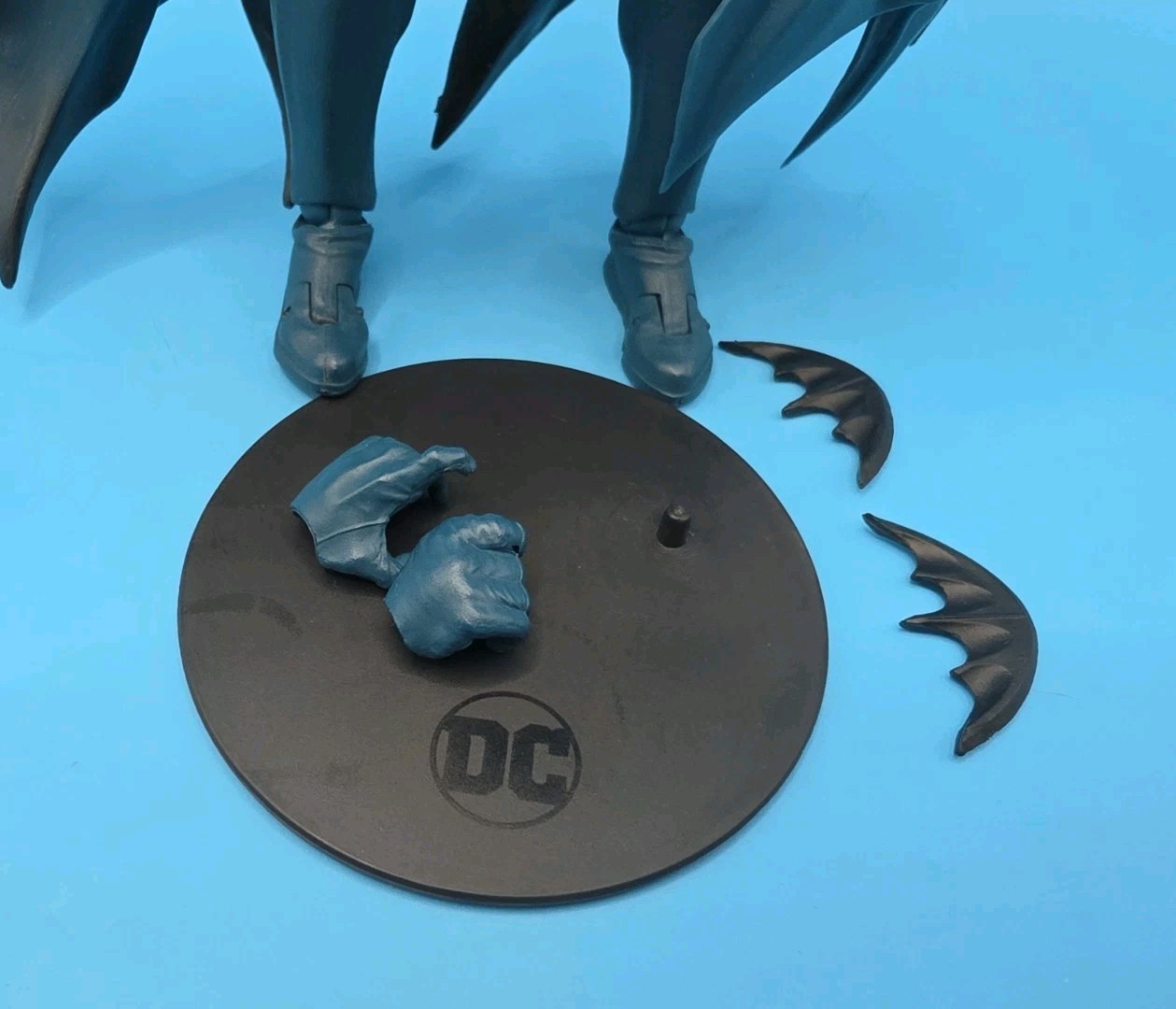 McFarlane DC Multiverse Batman Hush Blue/Gray 7&Prime; Figure Complete SEE Pics
